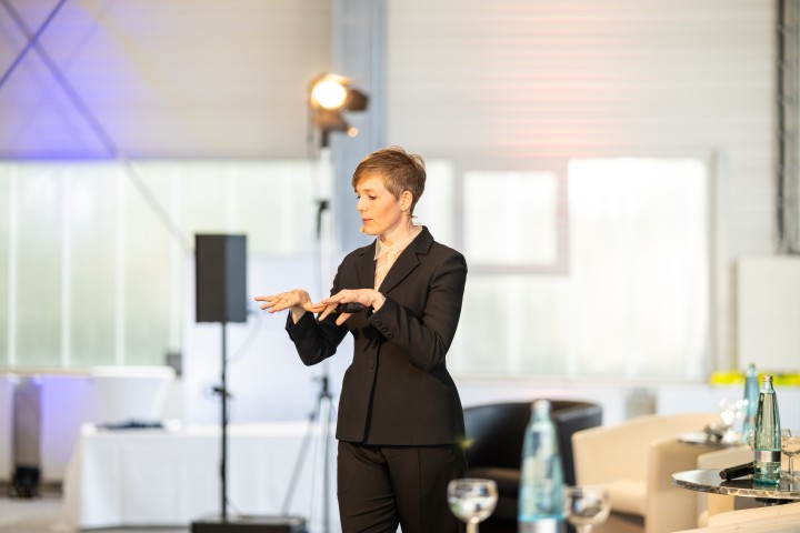 Steffi Burkhart, Generationenforscherin und New Work Expertin